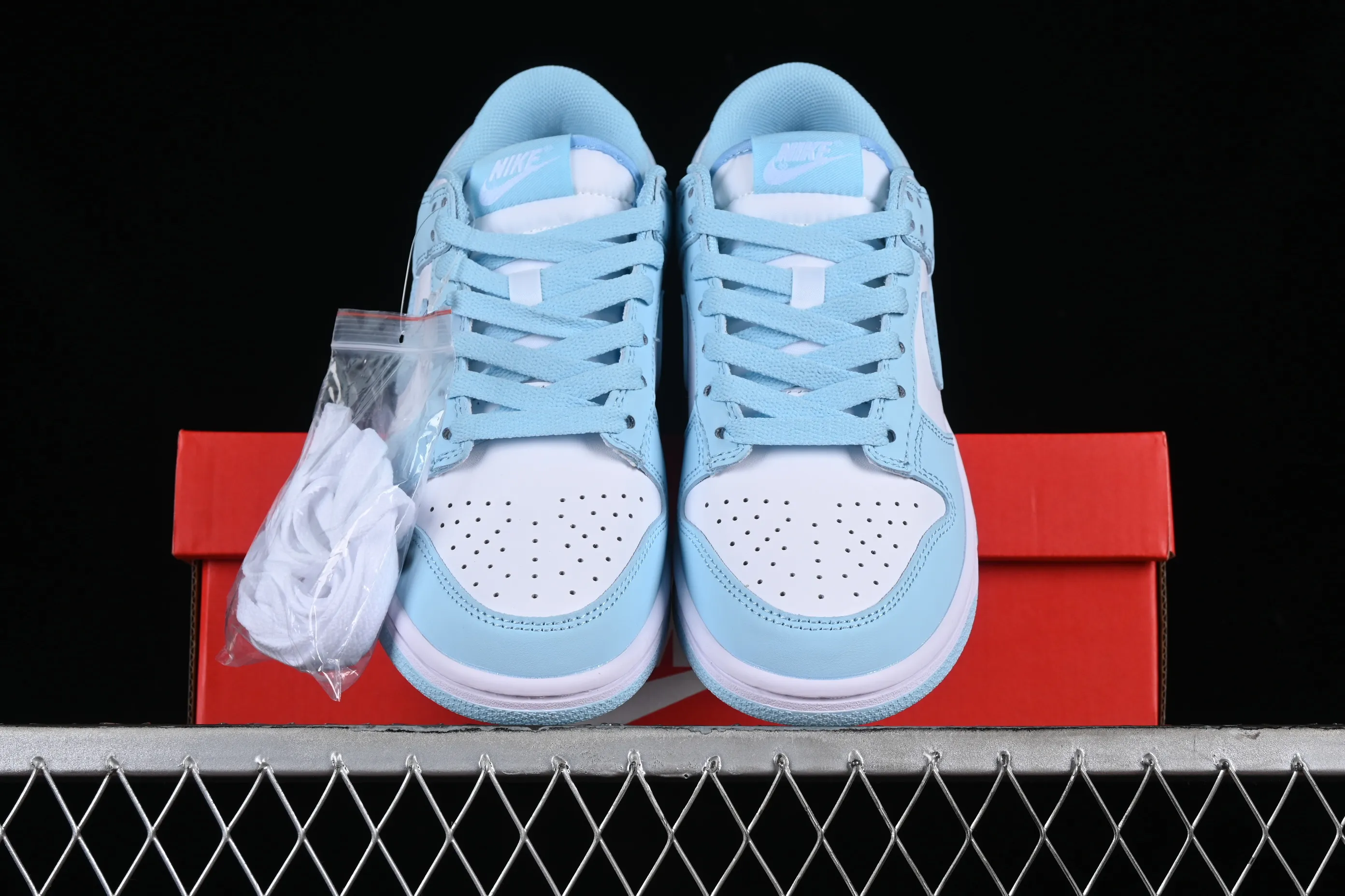 All categories Nk SB Dunk series Nk SB Dunk Low low-top sneakers Nk Dunk Low Retro ice blue color SB low-top casual sneakers DV0833-104